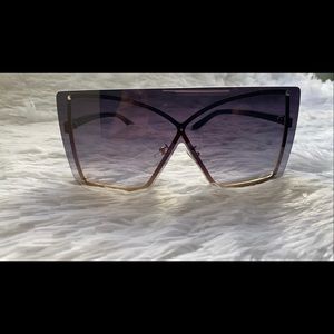 **NWOT**Women’s Square One Sunglasses
